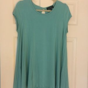 Cap sleeve swing top